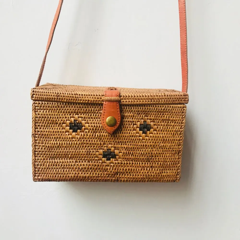 

rattan bag