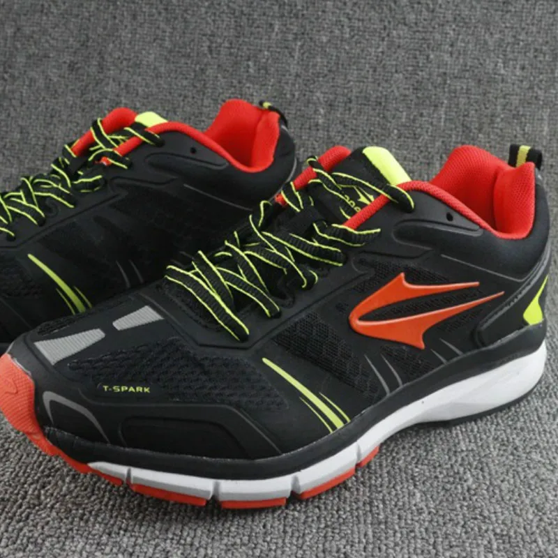 Tennis shoes 2018 fall new style breathable mesh cloth sneakers men shoes indoor outdoor antiskid lightweight fitness shoes Tennis shoes 2018 fall new style breathable mesh cloth sneakers men shoes indoor outdoor antiskid lightweight fitness shoes