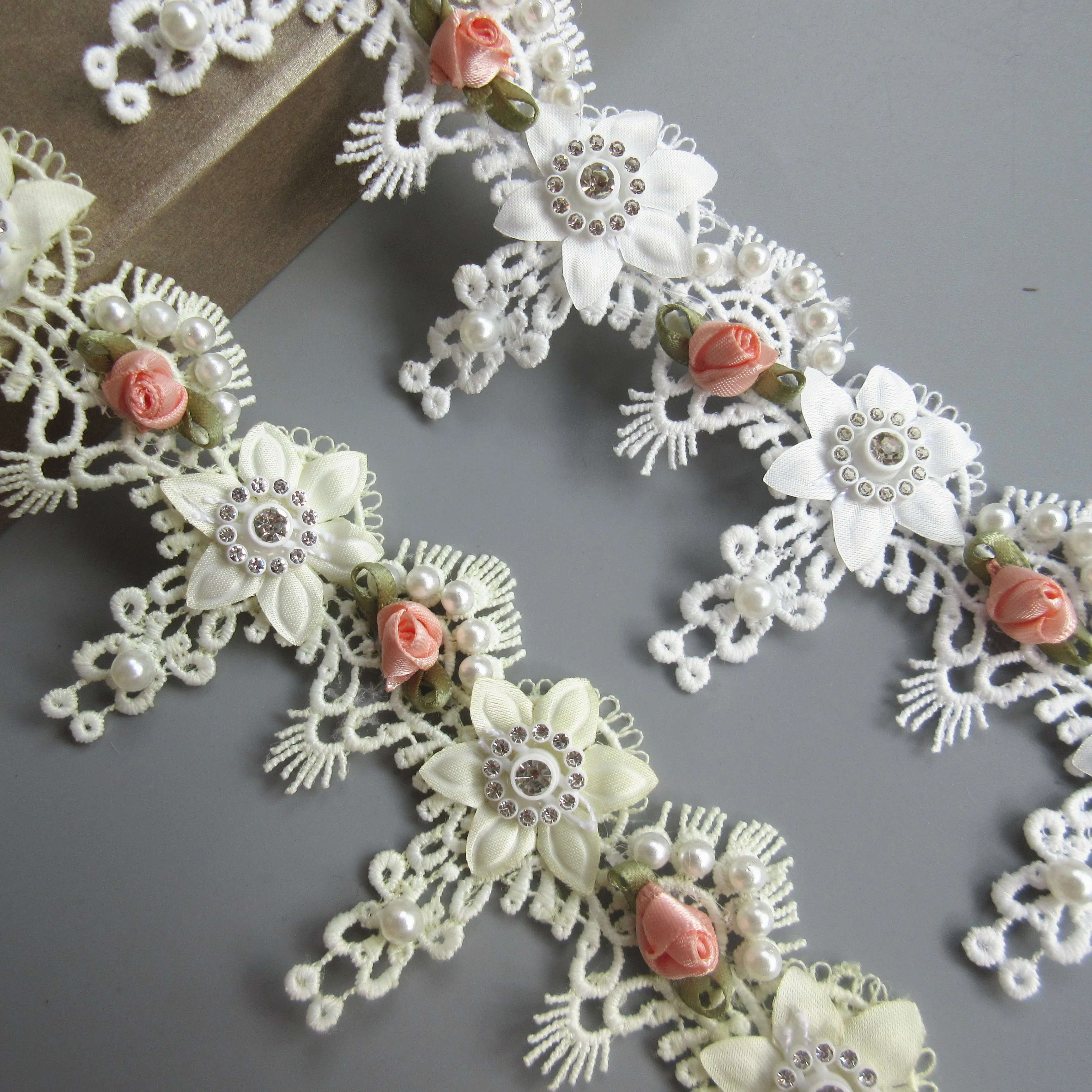 1.5cm Beautiful multi-colored lace trim edging for crafts arts sewing 1 meter