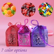 50 pçs/set amor coração festa de casamento oco carruagem favores presentes caixas de doces com fita chá de bebê suprimentos de festa de casamento