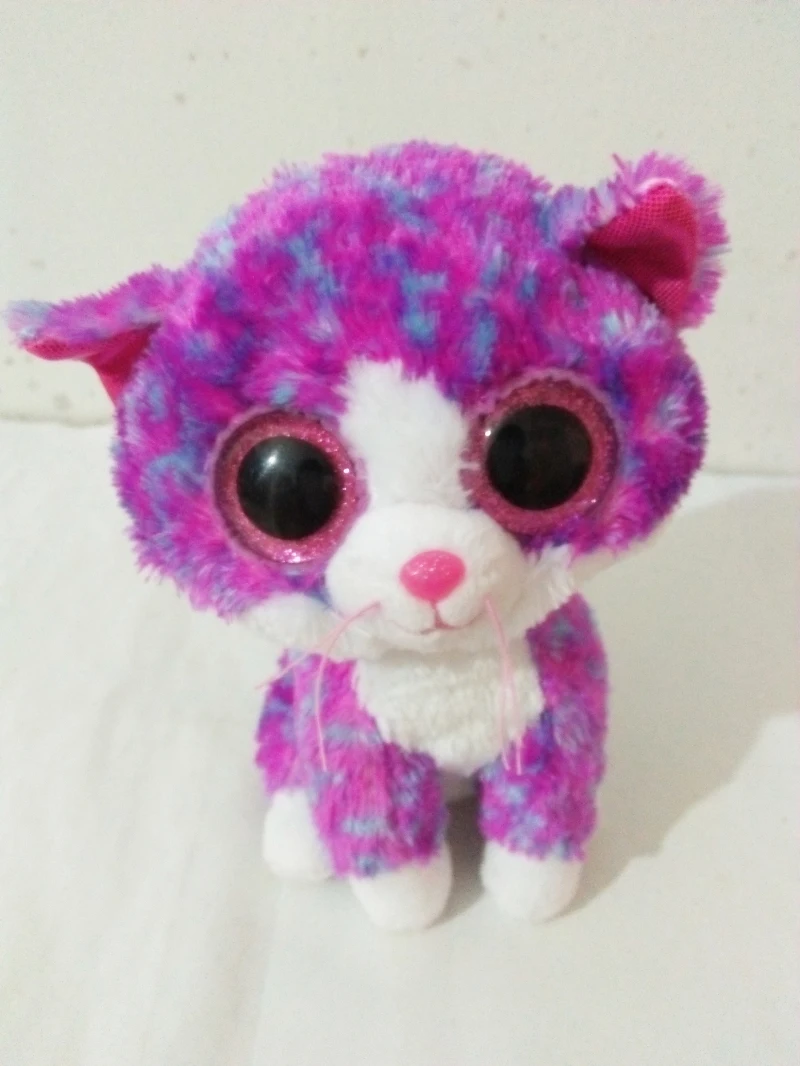 purple beanie with eye