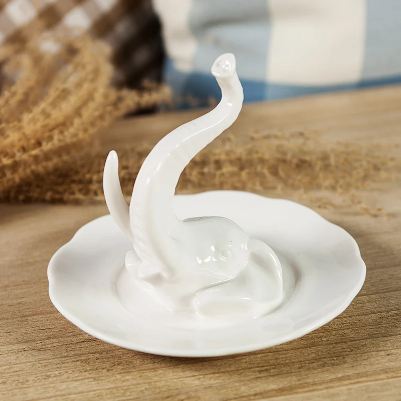 Porcelain Elephant Head Jewellery Display Rack Decorative Ceramics