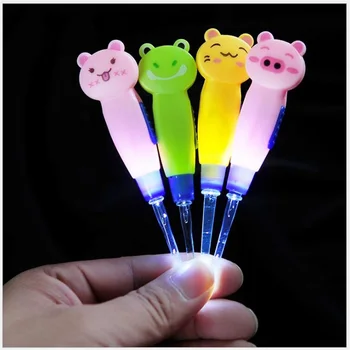 

Light LED Dig Flash Light Ear 3x Ear-pick Ear Syringe baby care ear spoon wholesale Earwax spoon digging luminous dig