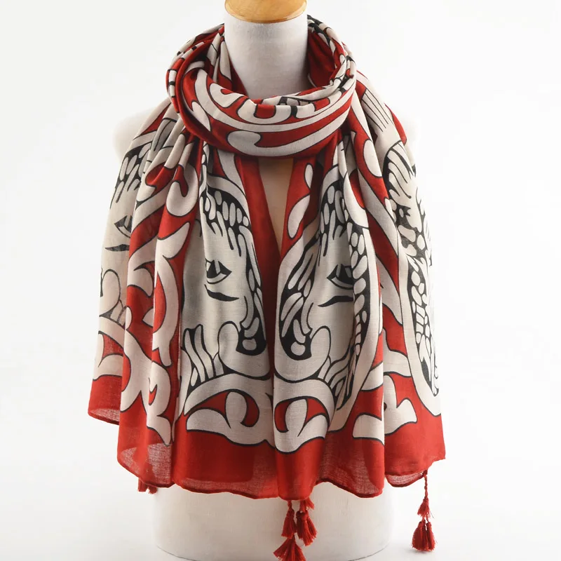 

Winter 2017,british style,lion print scarf,wraps shawls,Muslim hijab,shawls and scarves,animal print scarf,cape,scarves women