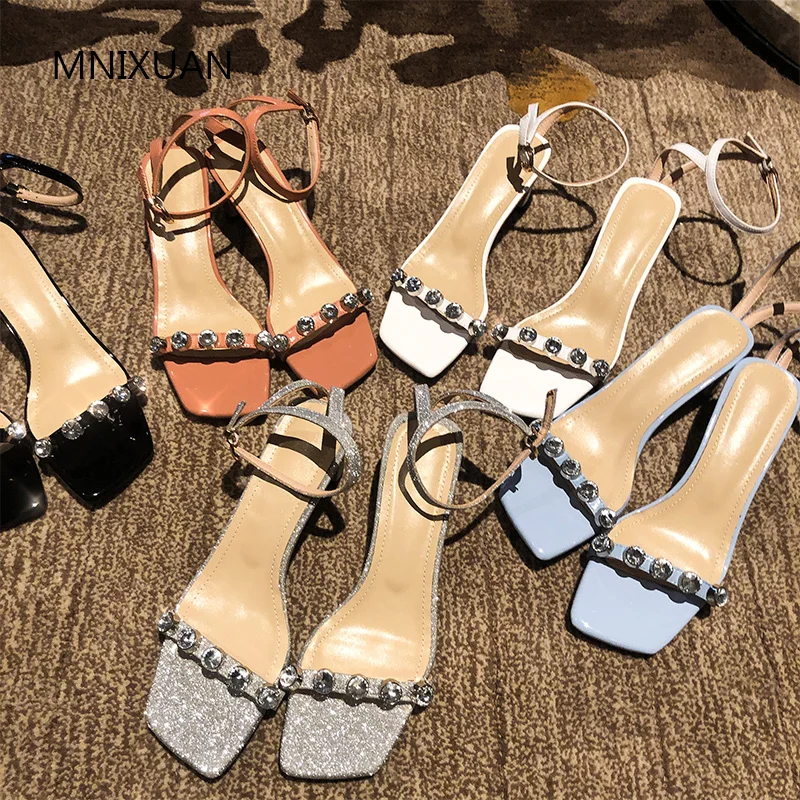 Босоножки в китае