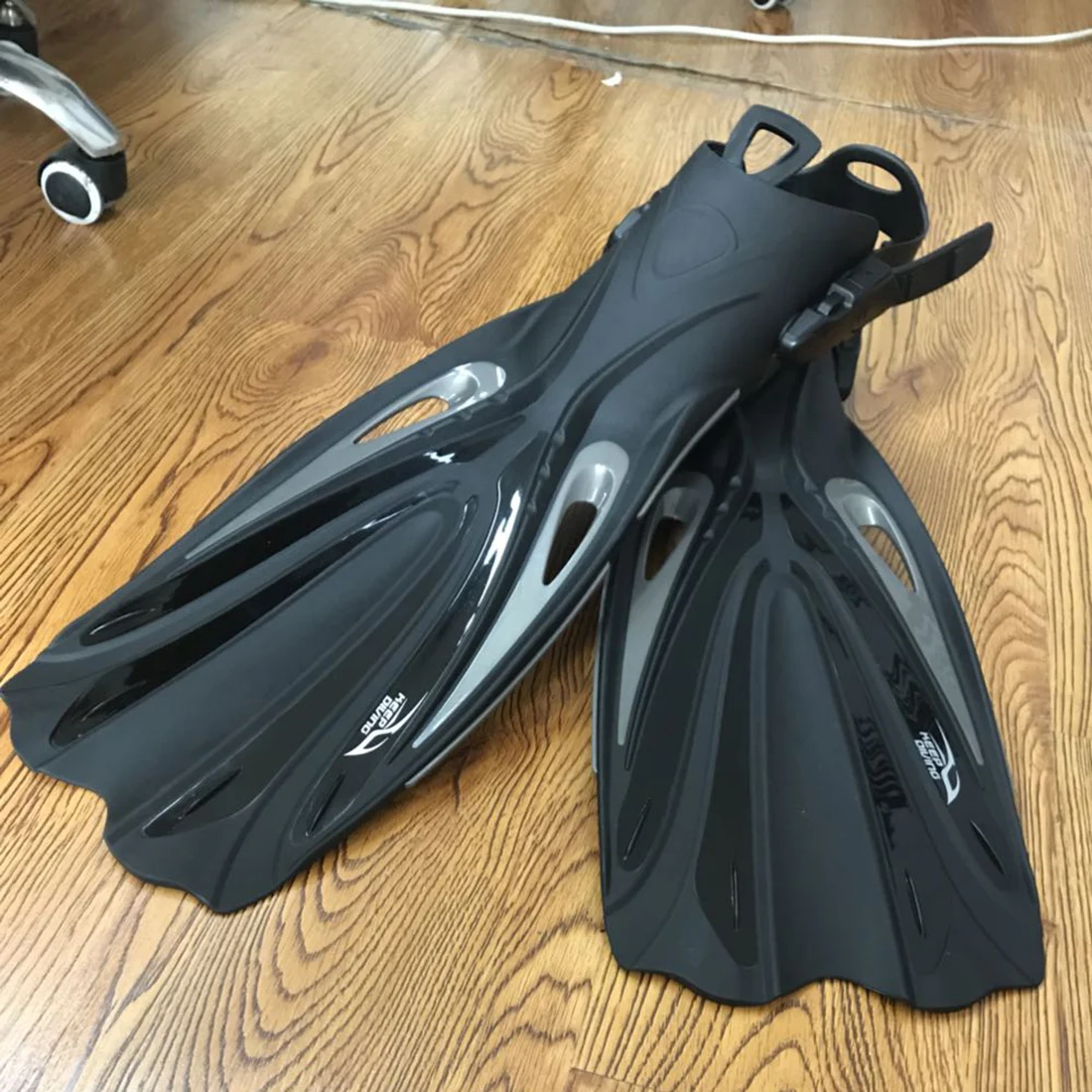 KEEP DIVING Open Heel Scuba Diving Long Fins Adjustable Snorkeling Swim Flippers Special For Diving Boots Shoes Gear KEEP DIVING Open Heel Scuba Diving Long Fins Adjustable Snorkeling Swim Flippers Special For Diving Boots Shoes Gear