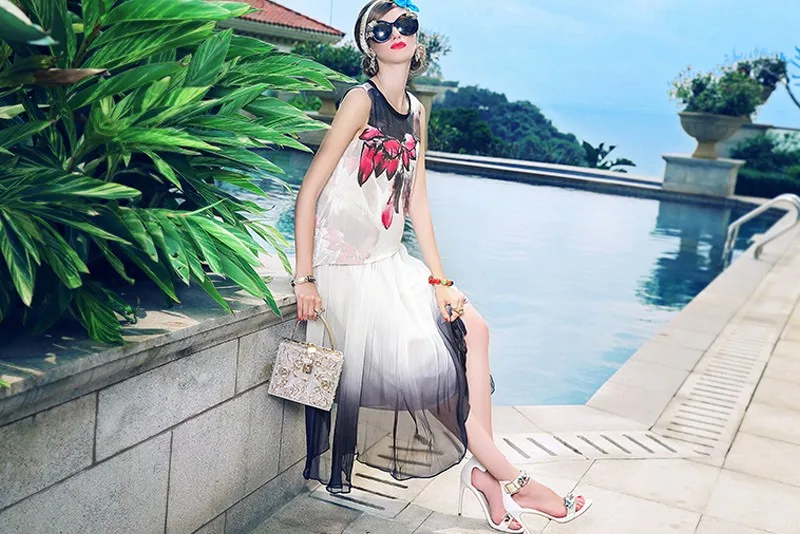 Hot sale women flower clutch purse new small women evening handbag diamond chain bag shoulder bags(C1092)