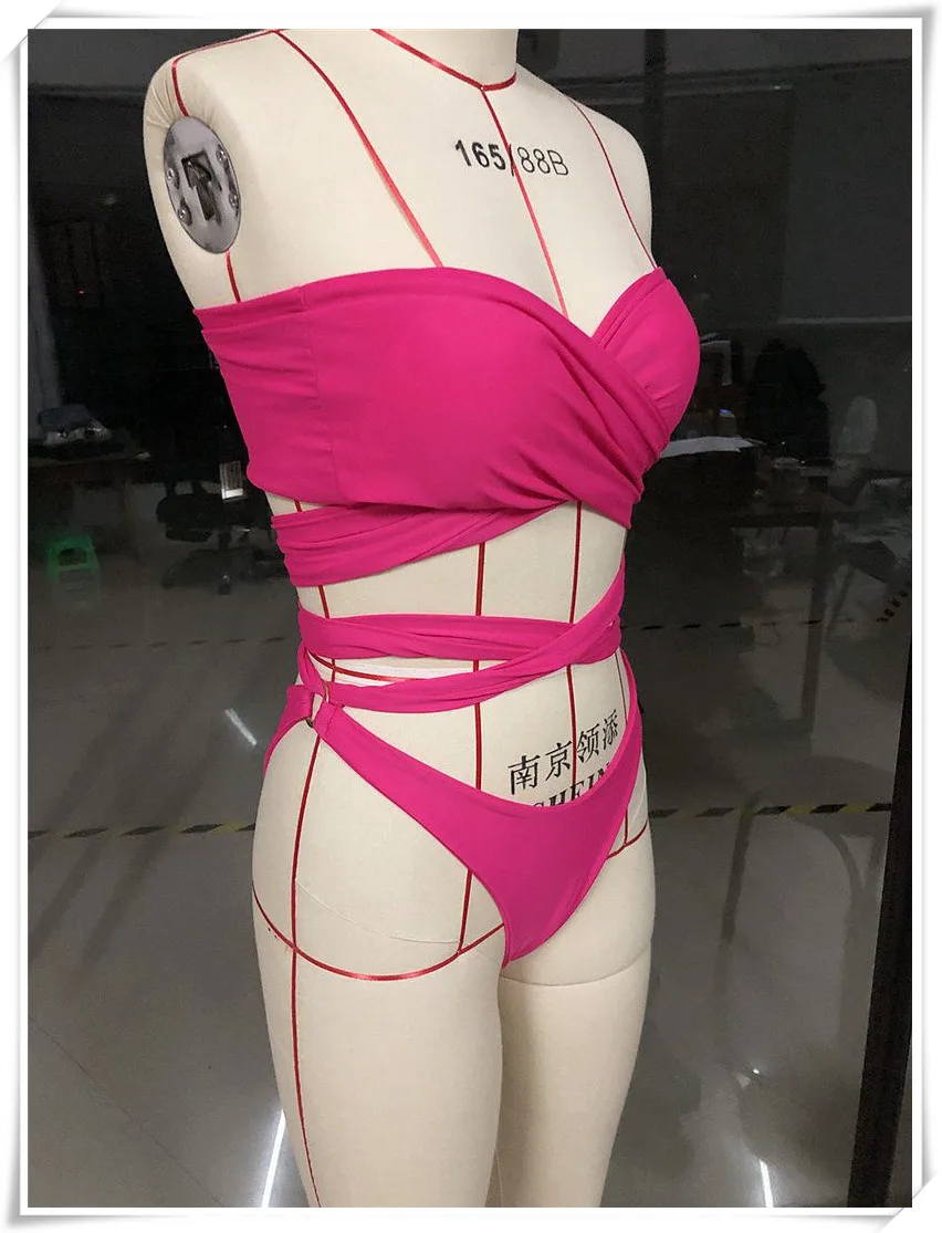 10373804023_74876636