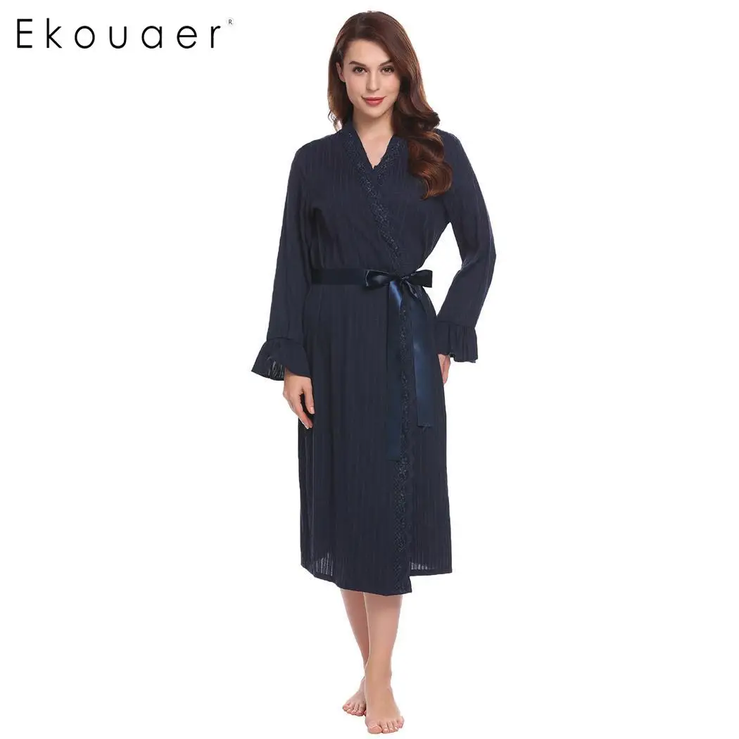 lace sleeve robe