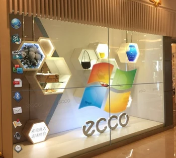 شراءجدار فيديو Lcd شفاف لعرض الإعلانات في مركز التسوق