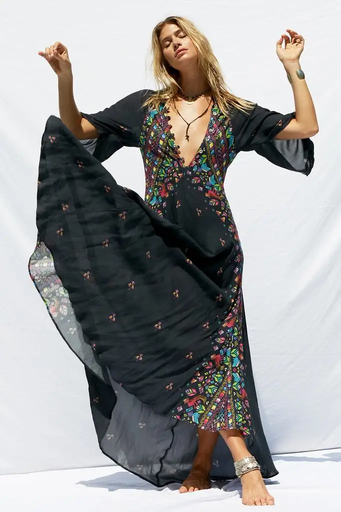 jens-pirate-booty-huichol-hyacinth-gown-2-min_1024x1024