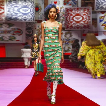 

High quality 2019 new fashion print halter fashion sling fishtail slim vacation temperament woman dress