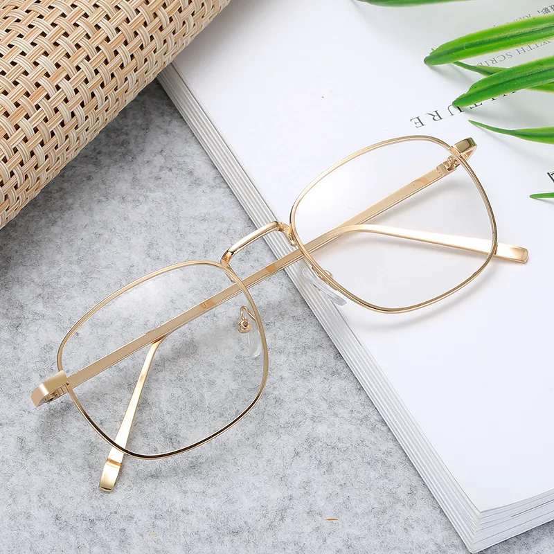 

2019 Elegant Retro Classic Metal Frame Glasses Women Brand Designer Optical Glasses Frame Unisex Square Clear Glasses