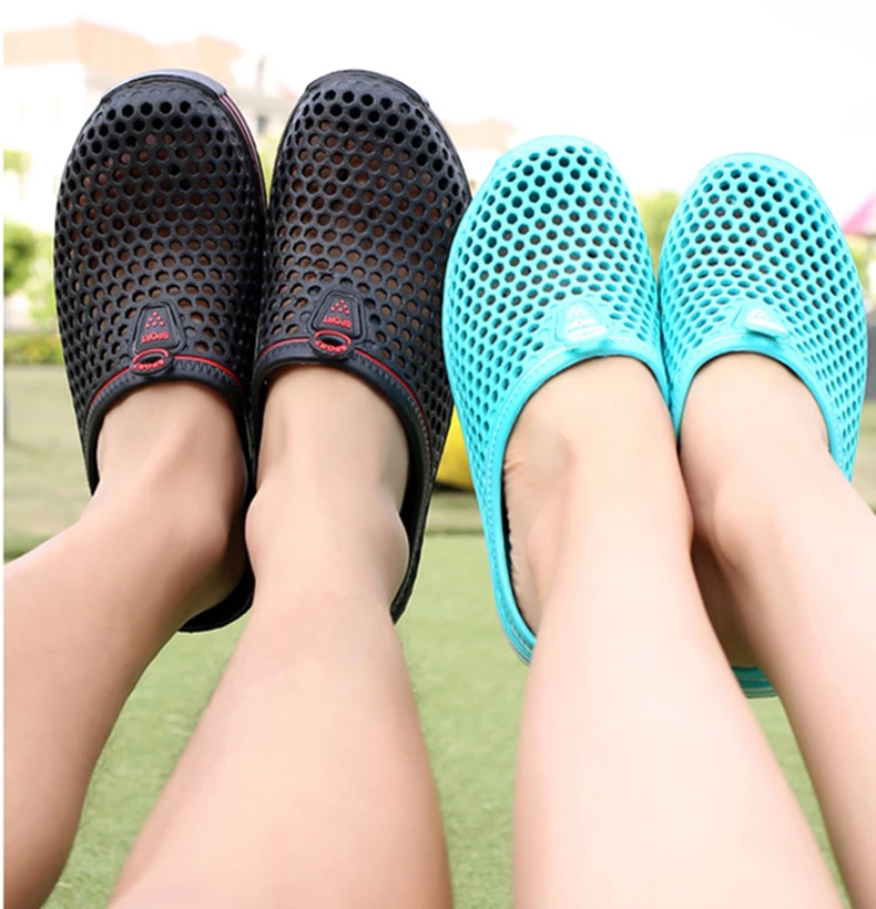 Brand Duty-Free Big Size 36-45 Lover Clogs 6 Colors Croc Shoes Men Band Sandals Summer Beach Water Swimming Mens Shoe (15)