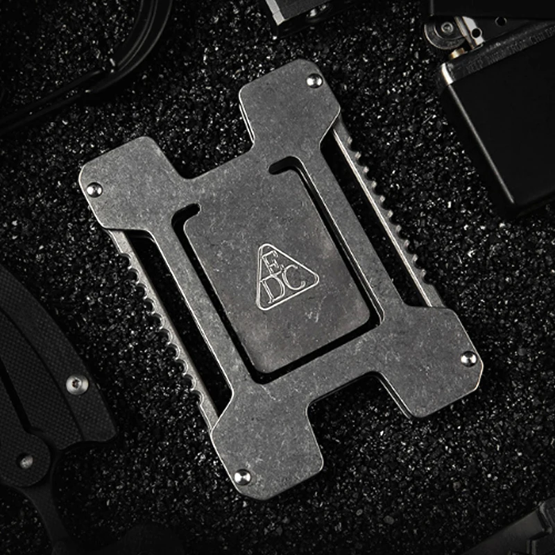 

H1022 outdoor TC4 multi-functional wallet helmet men's metal card package alloy EDC holder wallet card holder men wallet card