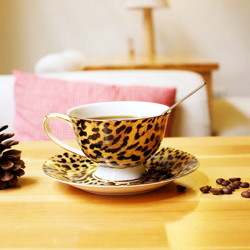 

Leopard Tiger Stripe Bone China Coffee Mug with Spoon 300ml Tea Mug Retro Porcelain Tea Cup Cafe Coffee Cup