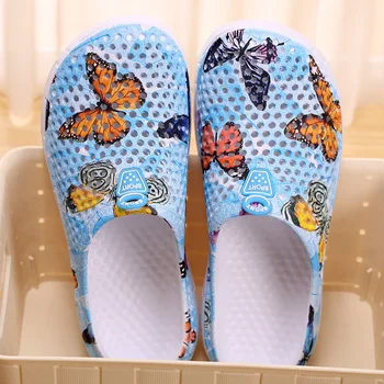 

Summer Women Beach Shoes Sandals crocse Hole Shoes Male Croc Shoes Clogs Sandalias Hombre Sandles Sandals Women Summer Slippers