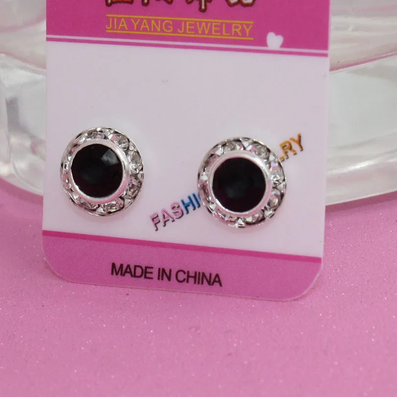 2pcs Fashion Earrings round black white crystal Clip Stud Earrings Magic