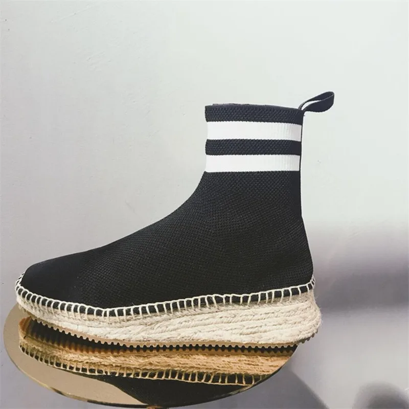 

High End Designers Shoes White Black Grey Motorcycle Boot Fashion Stripe Genuine Leather Cowboy Boot bottines Straw Wool Socks
