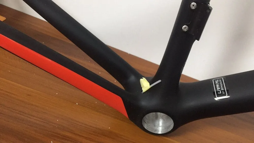 

2019 style carbon frame glossy+matt finished red black bicycle carbon frame T1100 super light frameset in stock free shipping