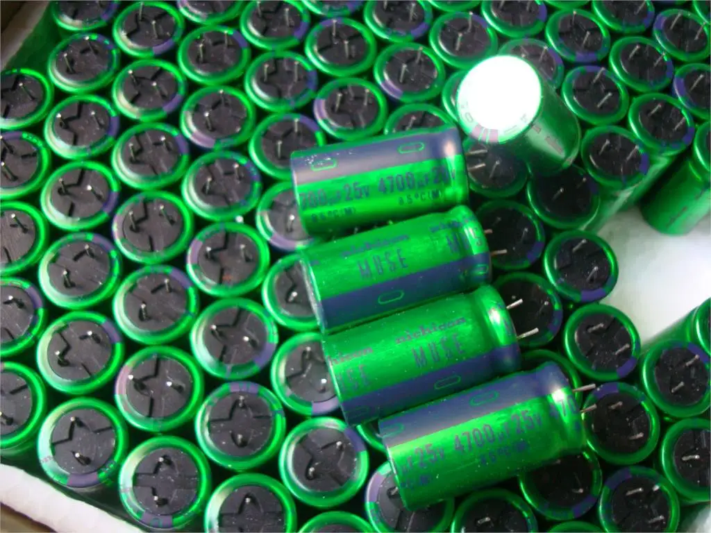 

10PCS NICHICON 25V 4700UF MUSE KZ original box new audio filter green electrolytic capacitor FREE SHIPPING