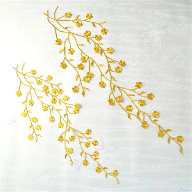 

DoreenBeads 2017 Plum Flower Pattern Patches Iron On Applique Emboridered For Garment Clothes Bags Gold Color Black 35cm 1PC