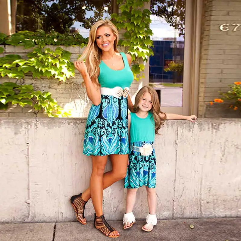 

Family Matching Outfits mother daughter dresses Free shipping Summer 2019 Casual Dress mom and Girls knee length short Dress