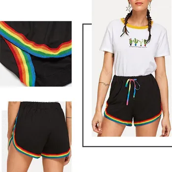 

Color strip stitching women's shorts