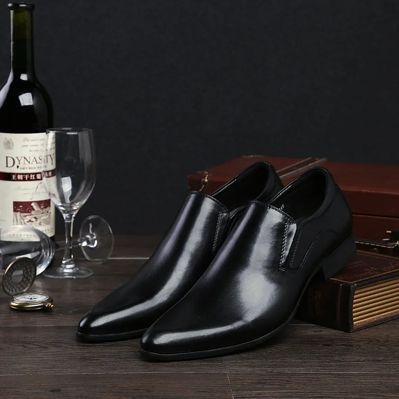 MYCOLEN/Роскошные Брендовые мужские деловые модельные туфли с острым носком; деловые мужские туфли; мужские кожаные коричневые Лоферы