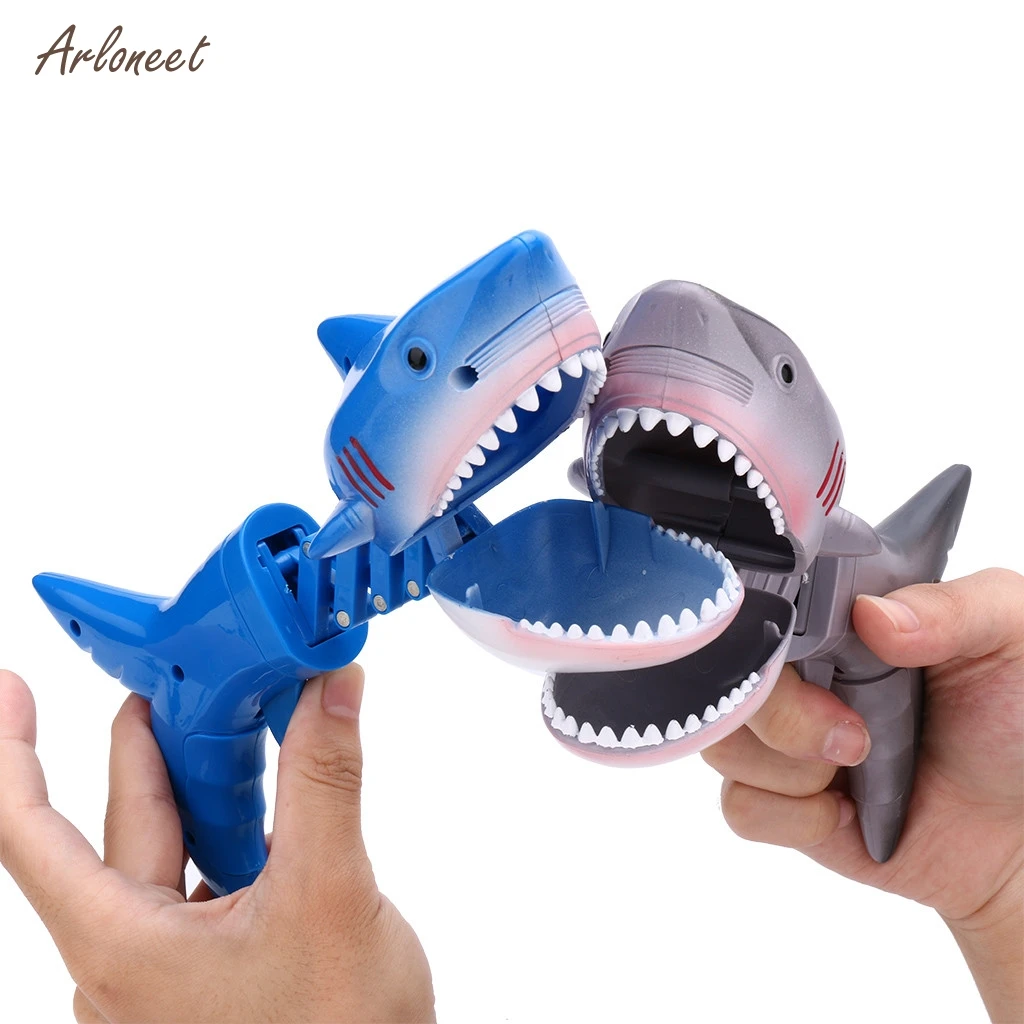 センチメートルプラスチックユニセックスファニーおもちゃサメ動物フィギュアグラバー爪ゲーム鯛ピックアップ爪ノベルティ子供の誕生日ギフト19 ジョーク グッズ Aliexpress