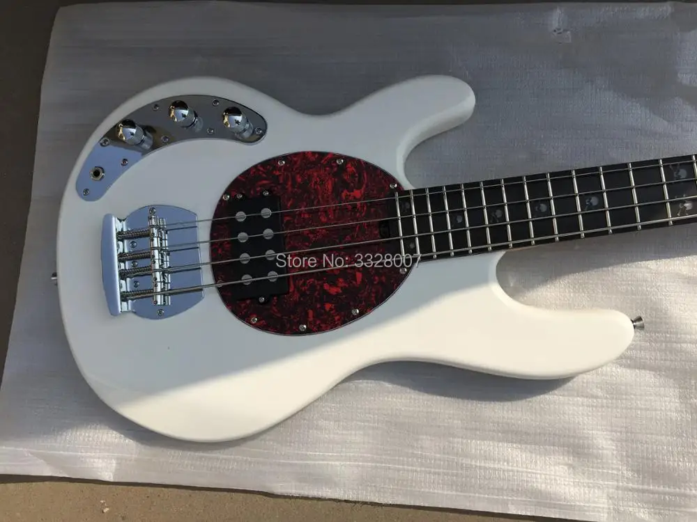 

Left handed musicman sabre bass;wilkinson tuners;free shipping