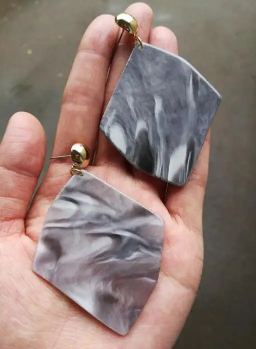 

Timeless Wonder Gorgeous Geo Resin statement Earrings Party Gown top Brincos runway Punk rock rare BIG gray pop limited ins 5035