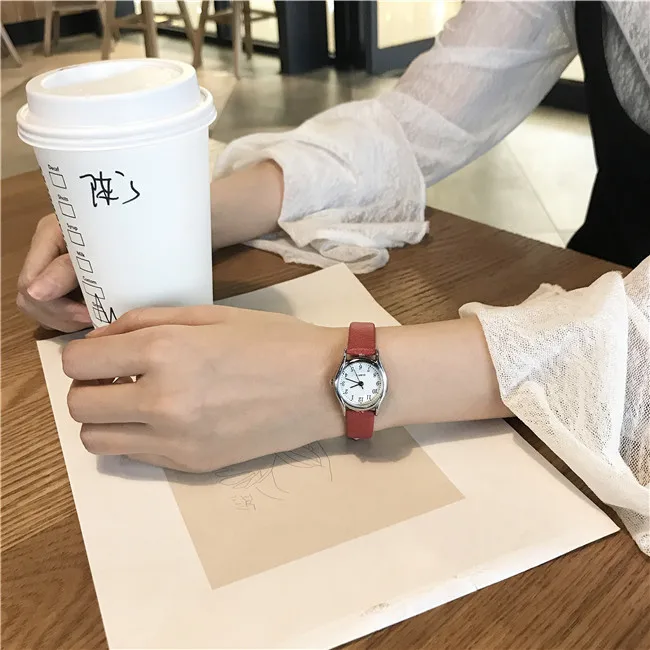 Женские часы с маленьким циферблатом, в Корейском стиле, повседневные кварцевые женские часы BGG, Брендовые женские Ретро наручные часы с кожаным ремешком