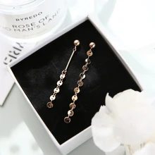 Yun ruo Асимметричная модная шпилька серьги женские роза с золотистым или титановым покрытием Сталь ювелирные изделия подарок для девочки вечерние никогда не выцветает;