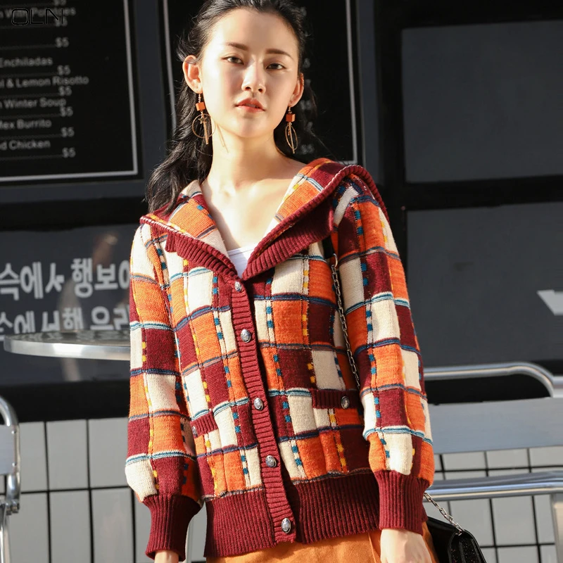 OLN Woman Navy Collar Hit Color Plaid Double Pocket Knit