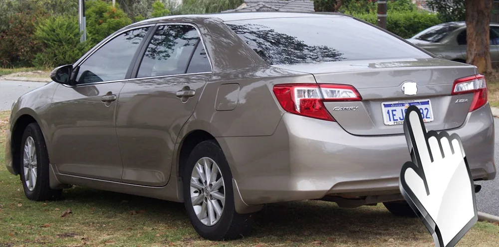 2013_Toyota_Camry_(ASV50R)_Al1tise_sedan_(2015-10-18)_02