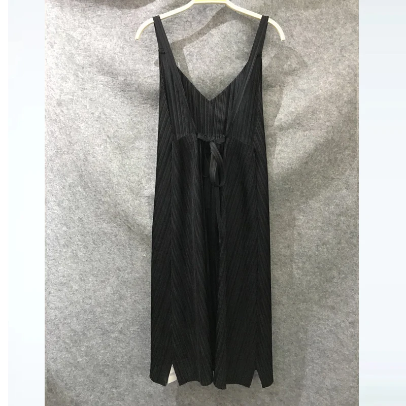 Robe Mince orange Red pu Chaude Sans Couture Sling Noir cou Manches Stock Moralité Ciel V Pli Vente Irrégulière Spectacle En Sa Cultiver Miyake BZwOw1
