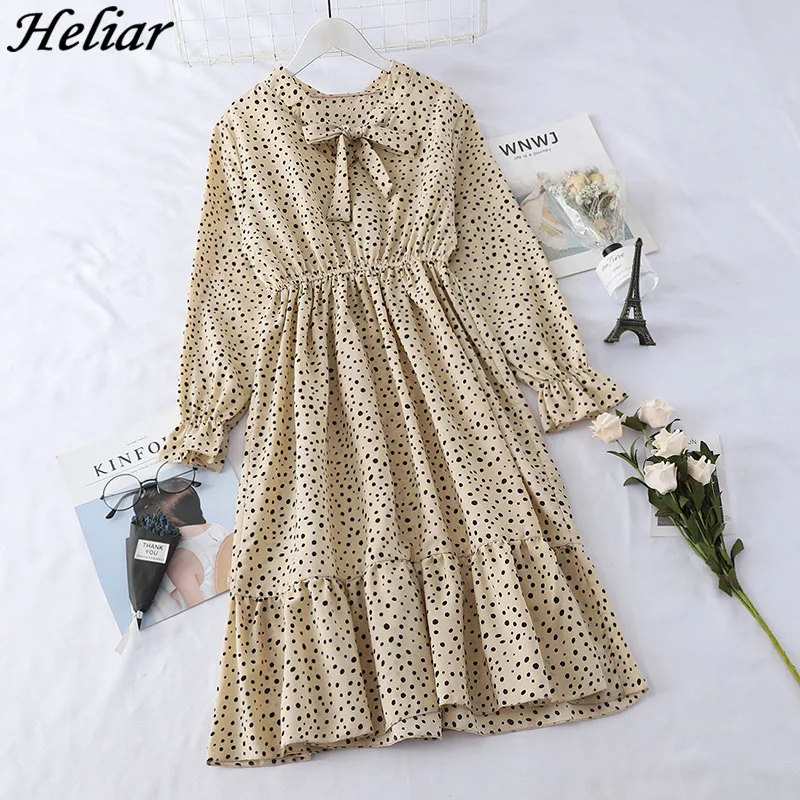 

HELIAR 2019 Spring Women Dress Elegant Evening Party Elastic A-Line Chiffon Beach Dress Lady Dot Half Sleeve Party Dresses