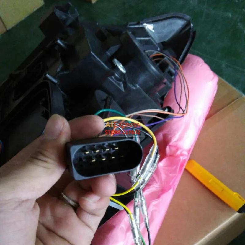SN-BZ S-Class W221 06-09 plug (for AFS)