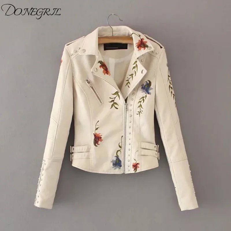 

Embroidered leather jacket female short new 2018spring style retro jacket embroidery rivet PU machine leather jacket
