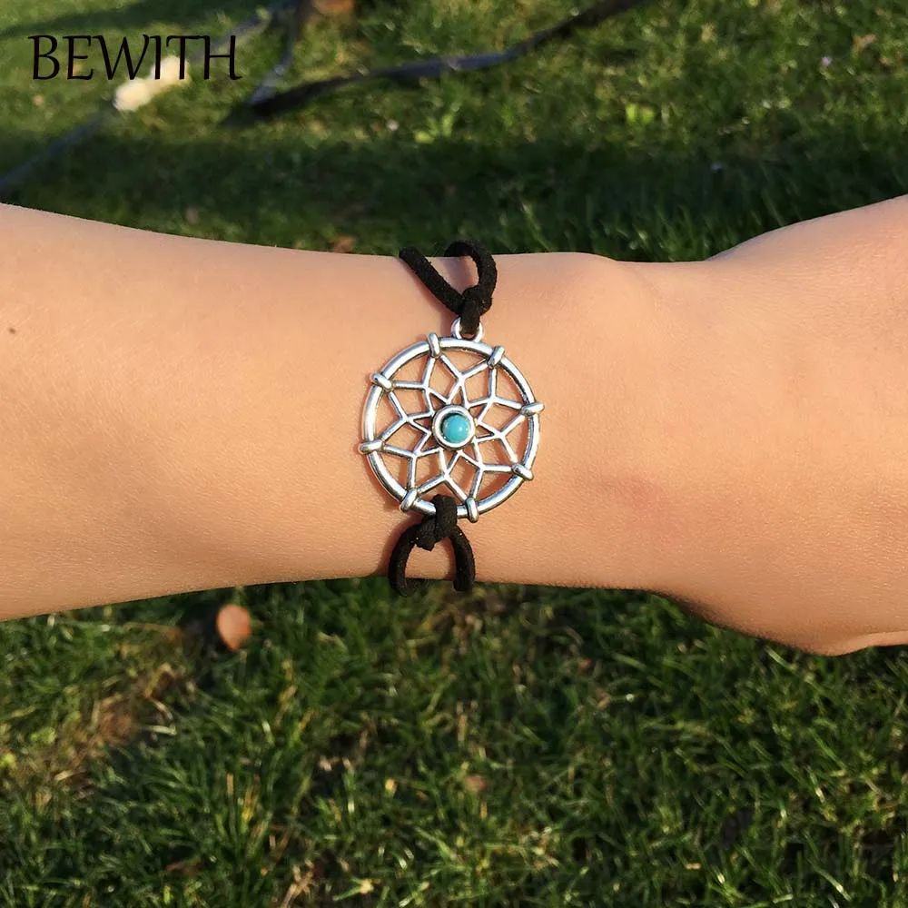

Simplicity Mini Dreamcatcher Women Decoration Gifts Bohemian Charm Handmade Dream Catchers with Leather & Alloy BW030
