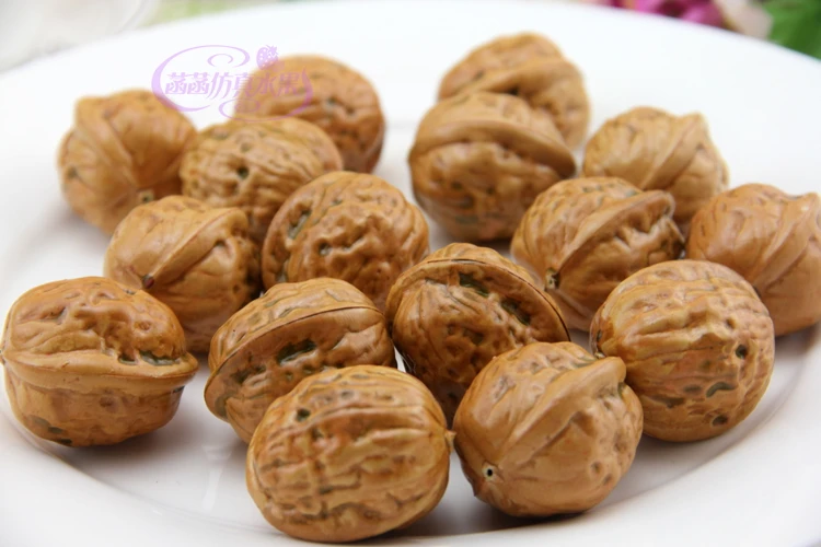 

Walnut plastic walnut size and height 1 1 model photography props film props