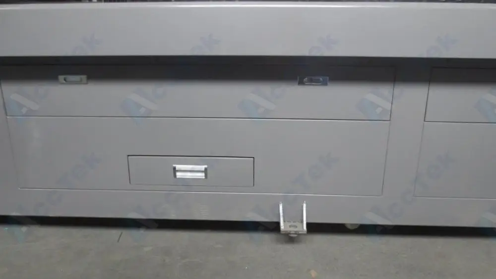 AKJ1325H steel laser cutting machine (5)