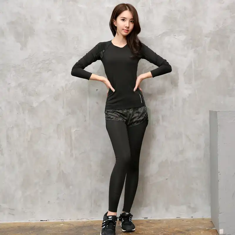 long sleeve black shirt outfit