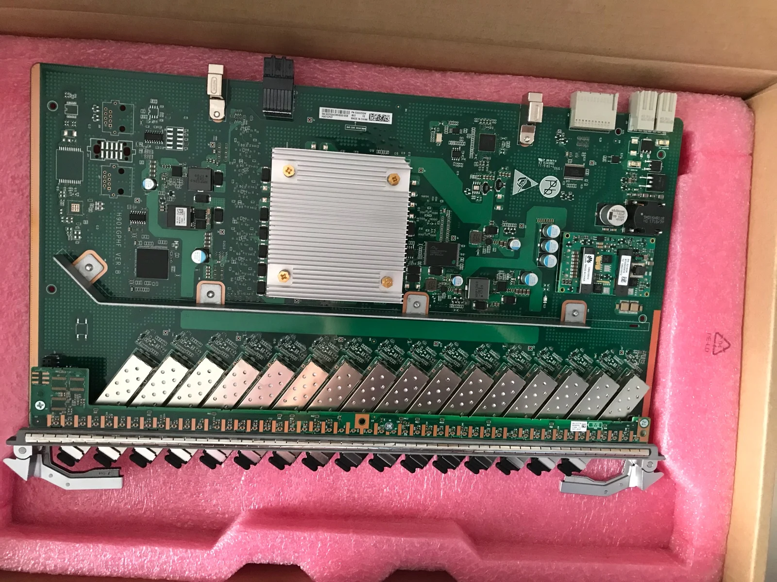Сервисная плата huawei OLT5800 GPHF включает 16 huawei C+ модули 16-портовая PON плата