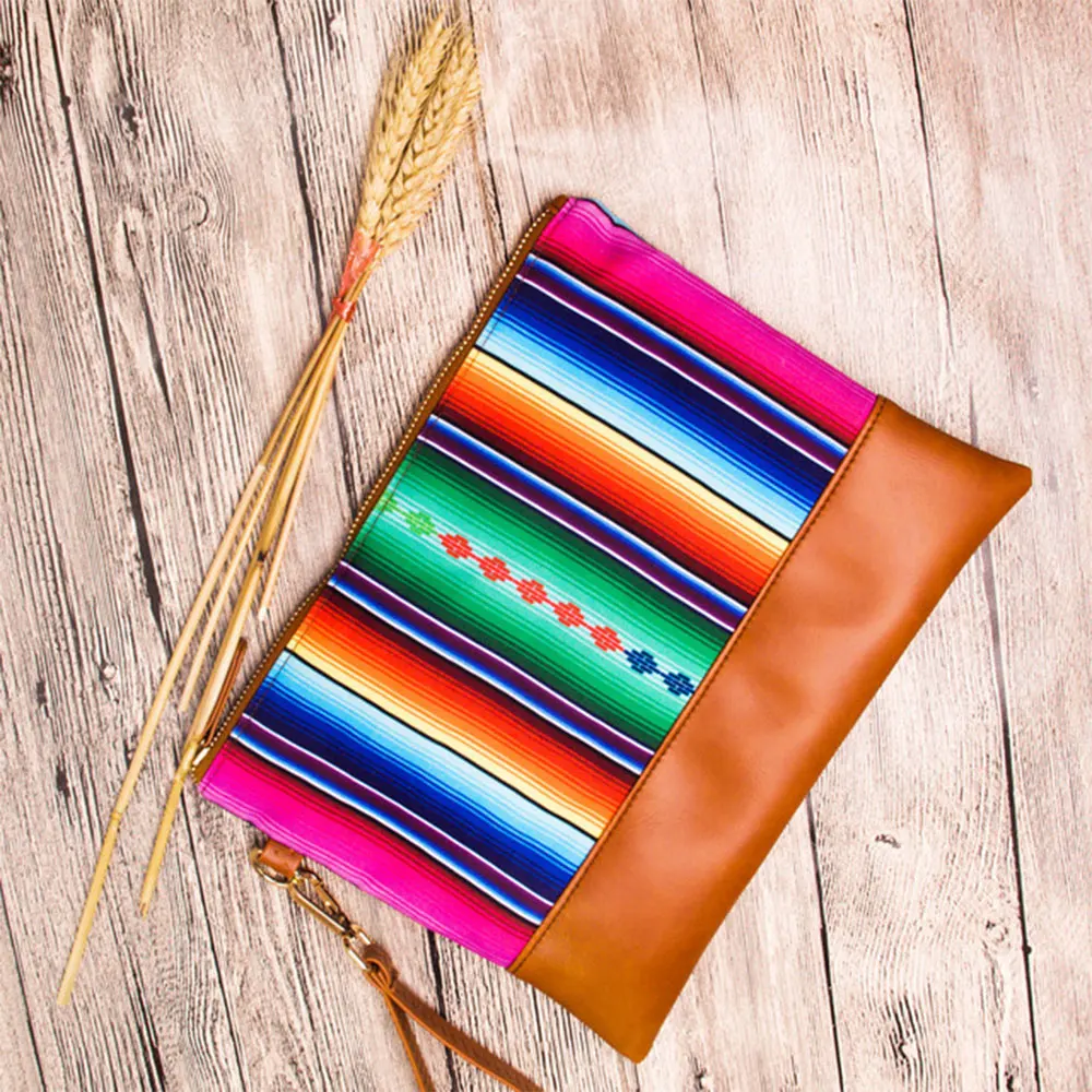 

Luxury Cosmetic Bag Soft Canvas Stripe Wristlet Bags Day Clutches For Make Up With PU Bottom Zipper Closure Wedding Party Role