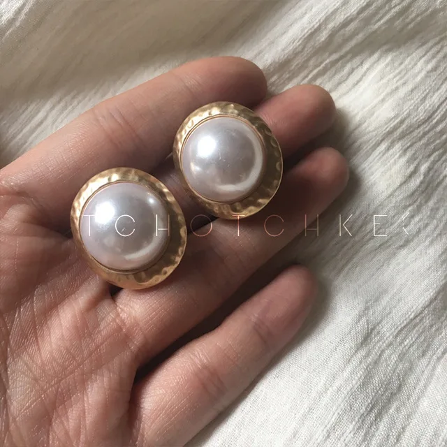 

Sassy Faux Pearl Stud Statement Earrings Women Party Show Runway Korean Japen Style Rare Glam Women Gifts brincos Trendy