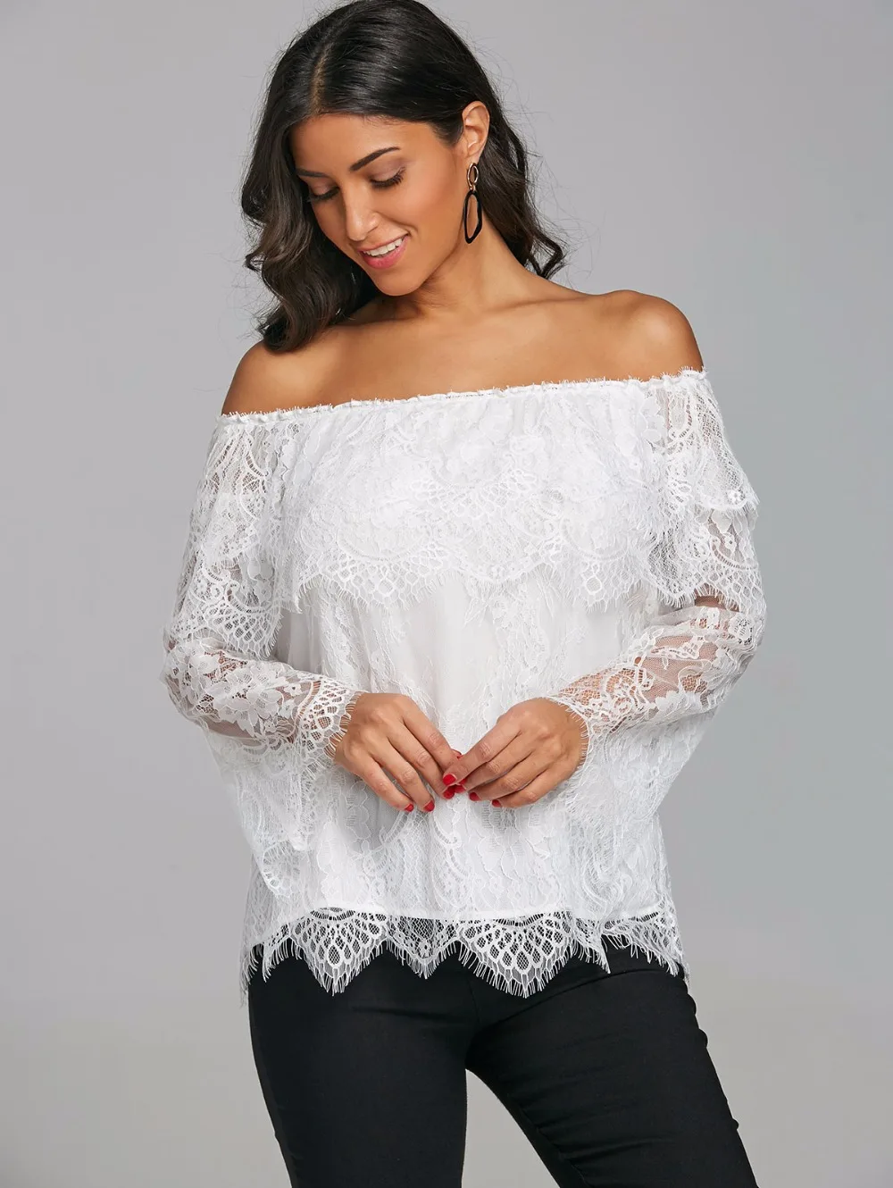 VESTLINDA Lace Blouse Off The Shoulder Tiered Bell Sleeve Women Blouse Summer Top Female Clothing 2018 Fashion Blusas Femme Tops 3