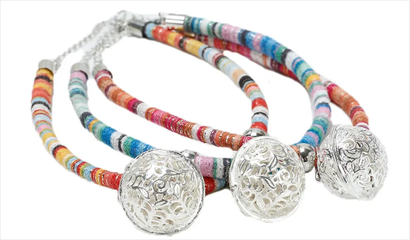 Dog necklace with hallow bell