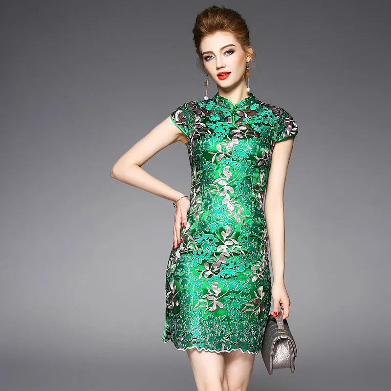 Лидер продаж Демисезонный Женская мода тяжелых Вышивка Cheongsam Кружево платье дамы Китайский Стиль полые Qipao облегающее платье